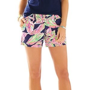 Lilly Pulitzer Navy In the Vias 5" Callahan Shorts